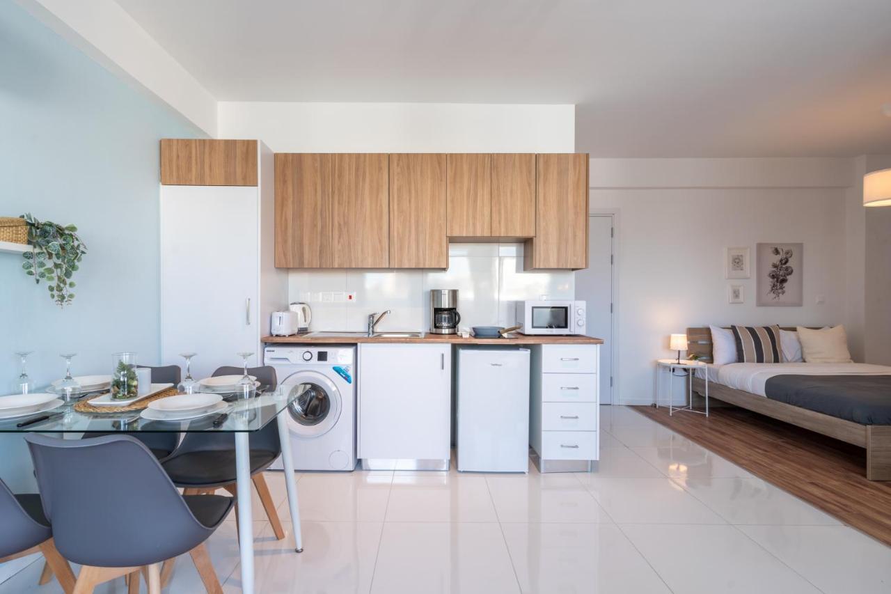 Livia Studio Apartment In Λάρνακα Εξωτερικό φωτογραφία